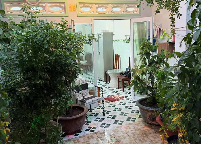 Nha Nghi View Bien - 158 Le Loi , Phan Thiet, Lam Dong Bed & Breakfast *